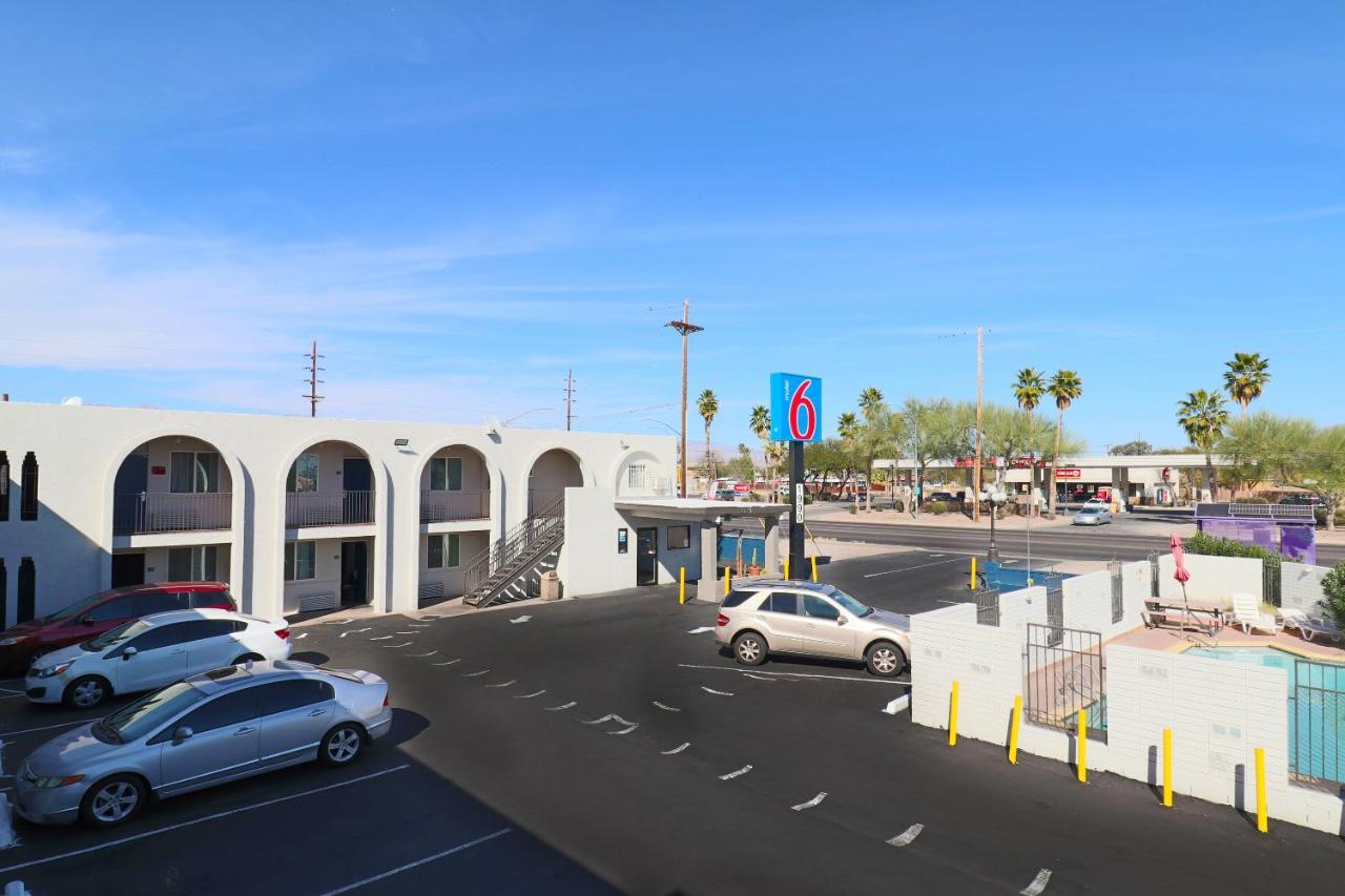 Motel 6 Tucson, Az - East Williams Center Bagian luar foto