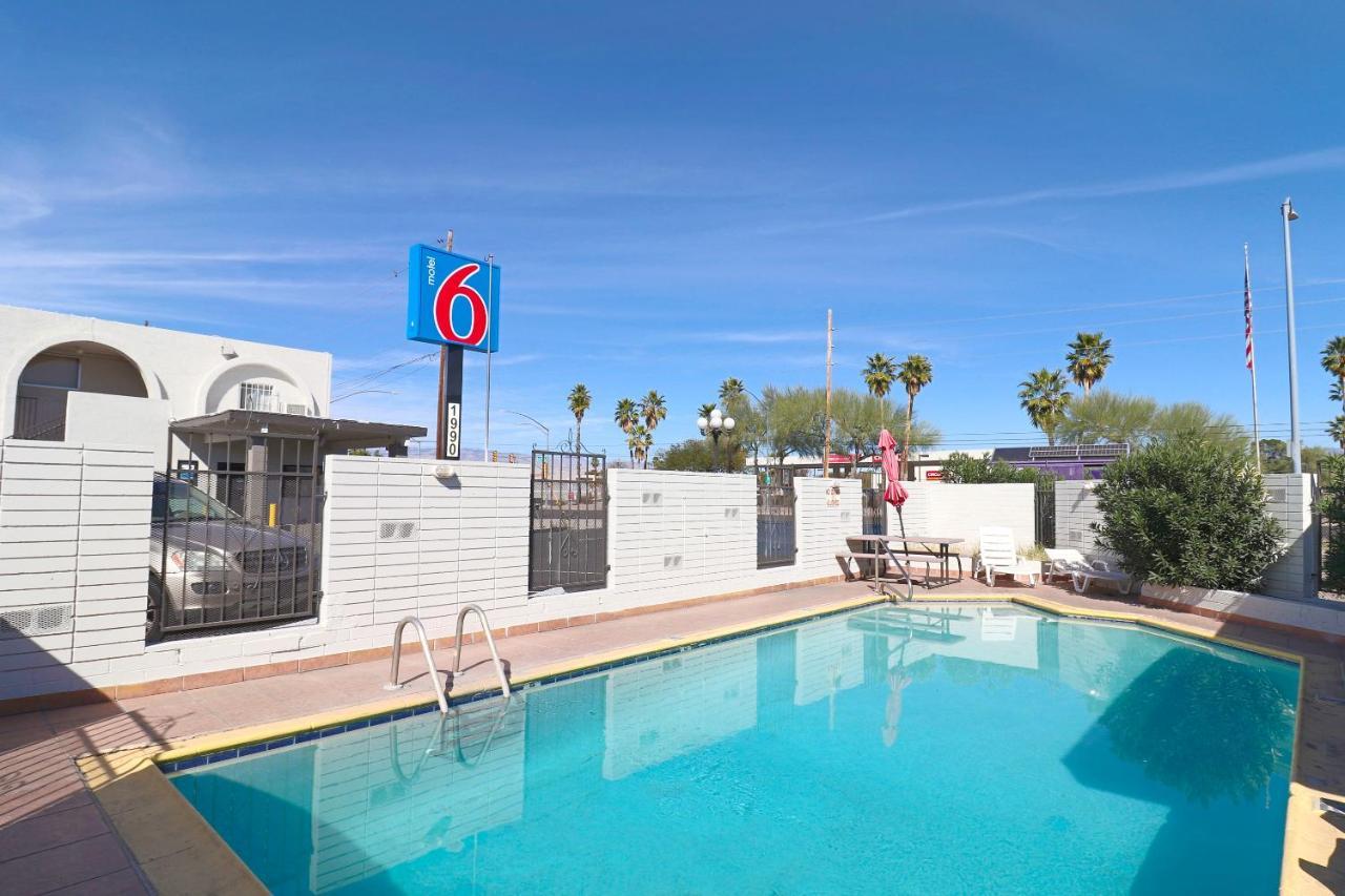 Motel 6 Tucson, Az - East Williams Center Bagian luar foto