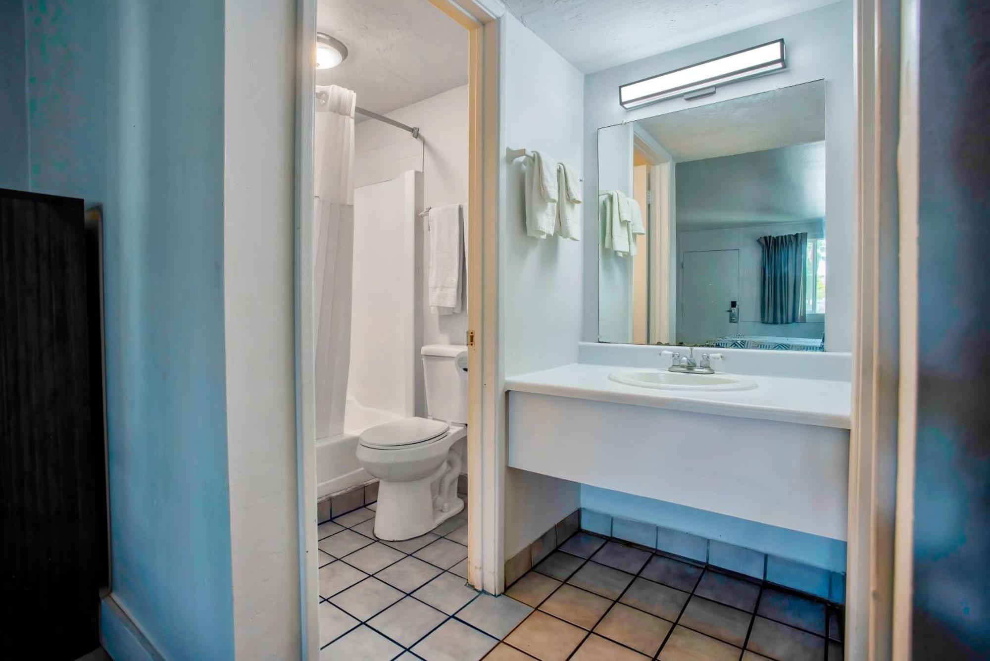Motel 6 Tucson, Az - East Williams Center Bagian luar foto
