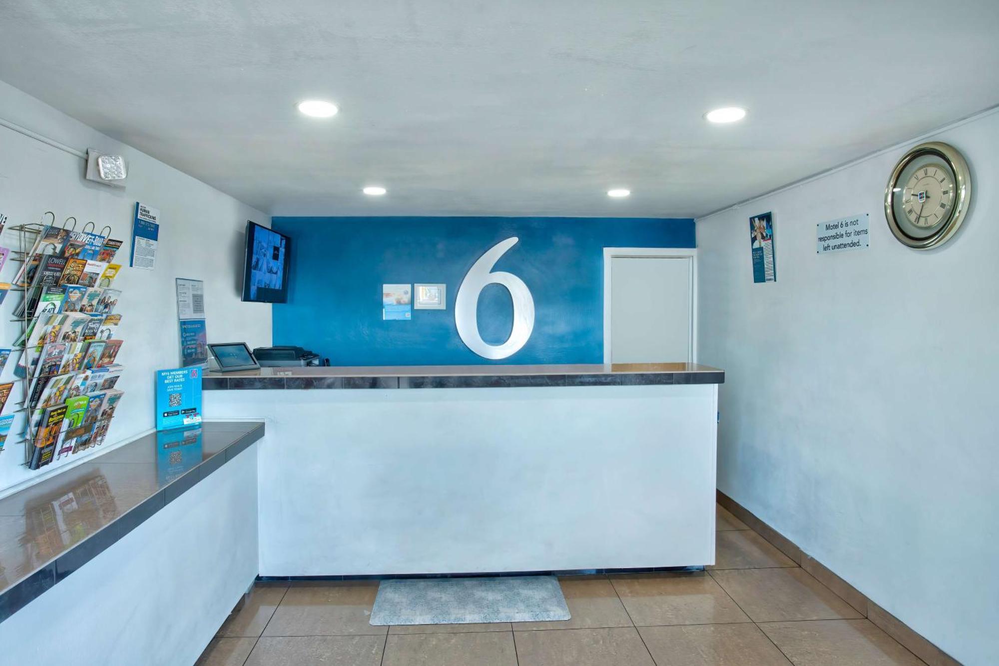 Motel 6 Tucson, Az - East Williams Center Bagian luar foto